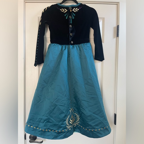 Girl’s Disney Store Frozen 2 Deluxe Queen Anna Gown With Velvet Cape Size 7/8 - Picture 7 of 11